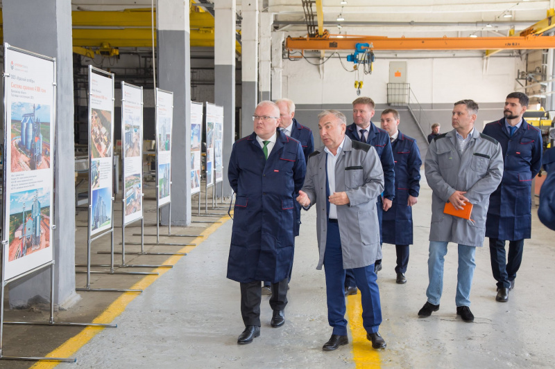 Губернатор Кировской области отметил высокую культуру производства на заводе «Агропромтехника»