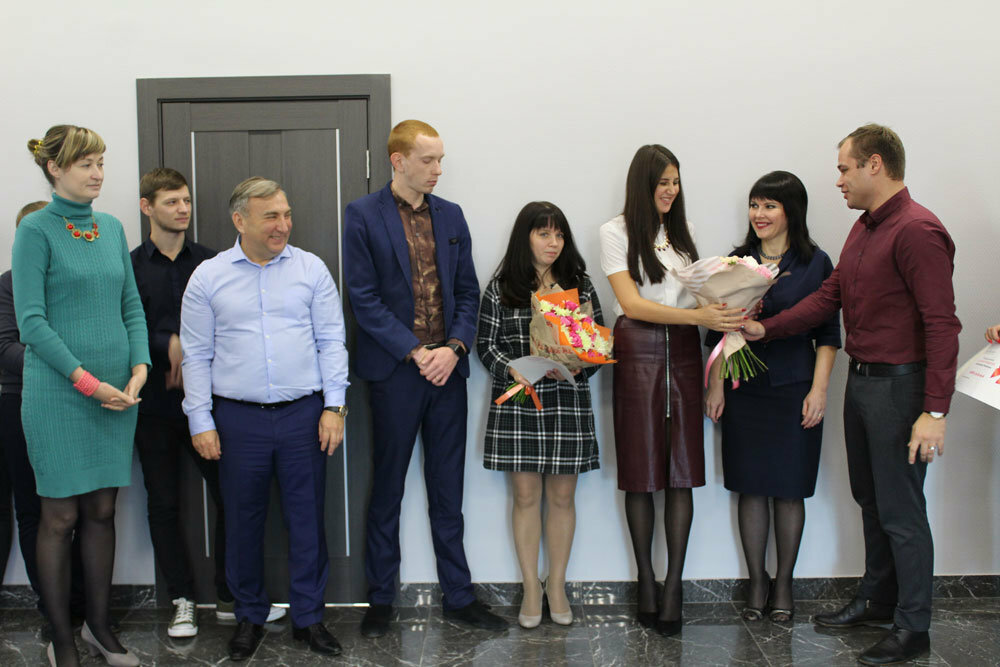 Коллектив «Доза-Агро» поздравляет с Днем Рождения юриста Пирогову Евгению и ведущего менеджера по работе с ключевыми клиентами Сергееву Наталью